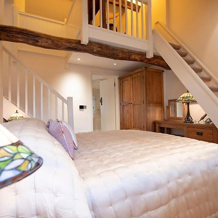 Neroli River View Apartment Bourton-on-the-Water Екстериор снимка
