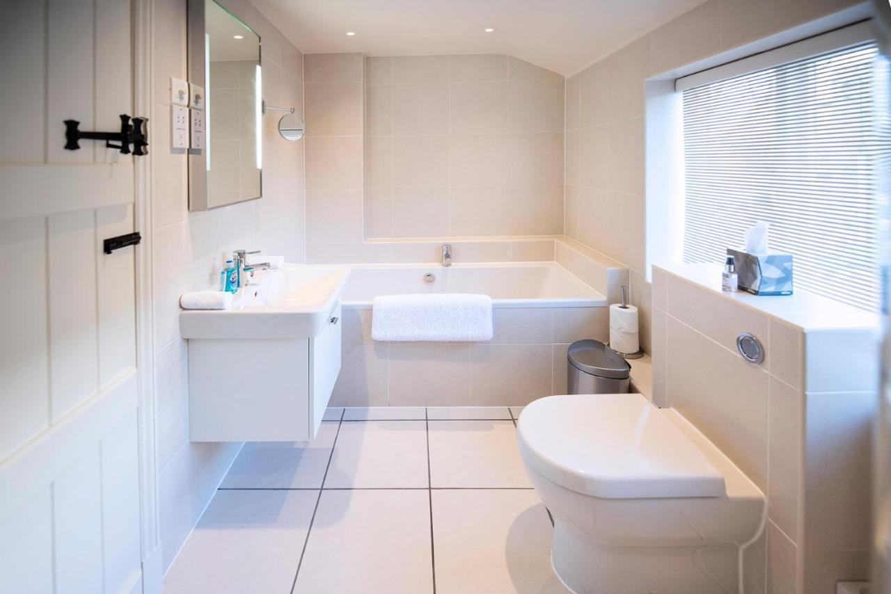 Neroli River View Apartment Bourton-on-the-Water Екстериор снимка