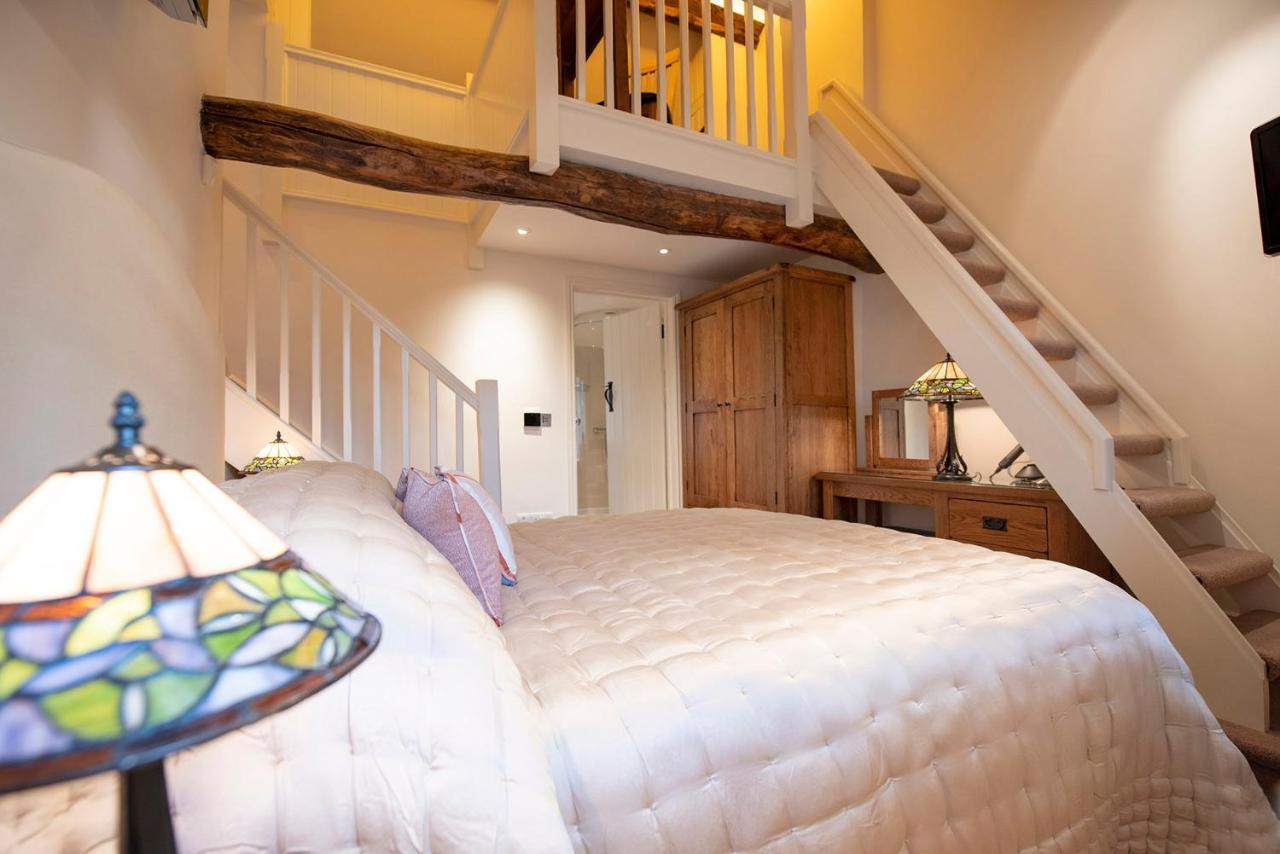 Neroli River View Apartment Bourton-on-the-Water Екстериор снимка