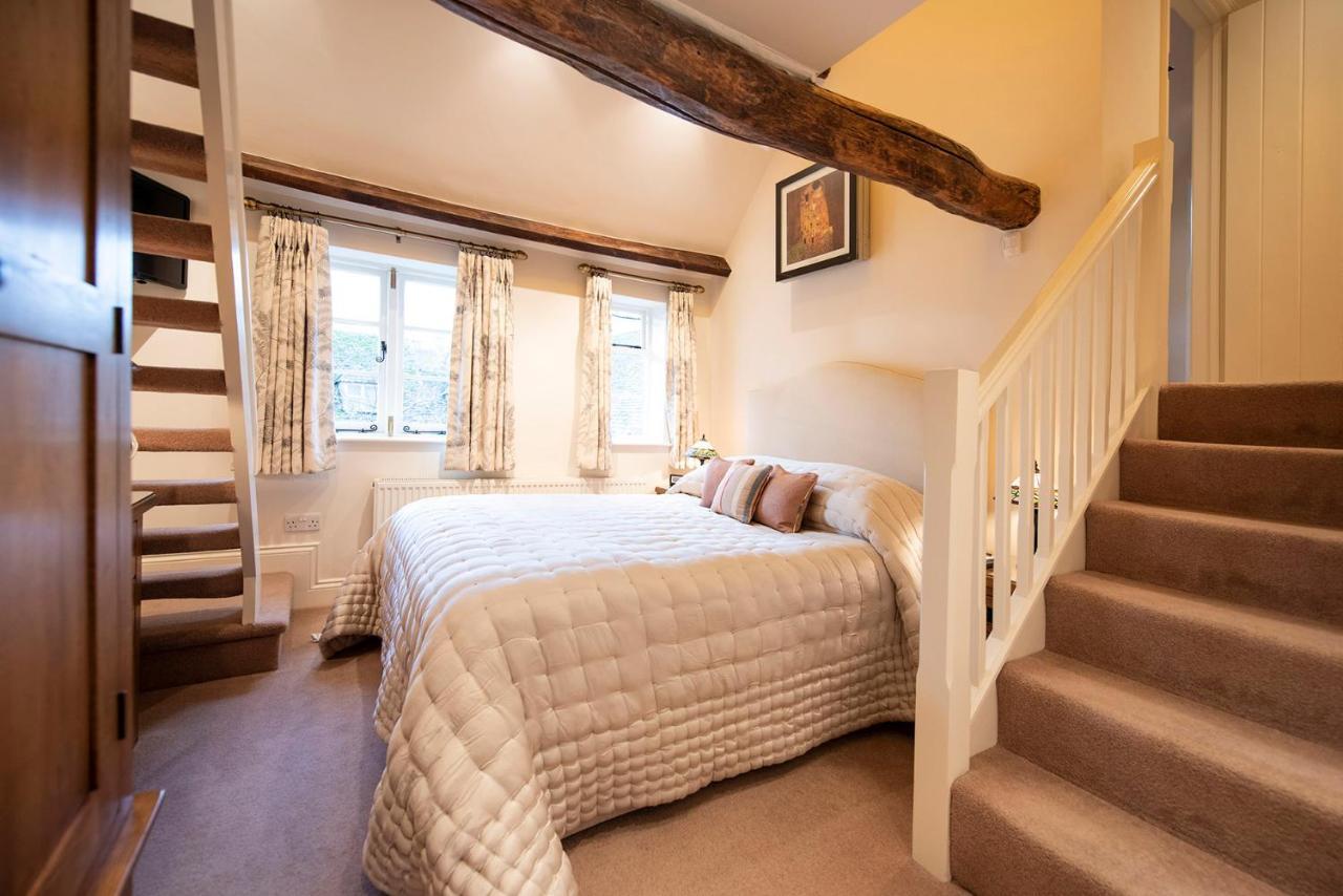 Neroli River View Apartment Bourton-on-the-Water Екстериор снимка