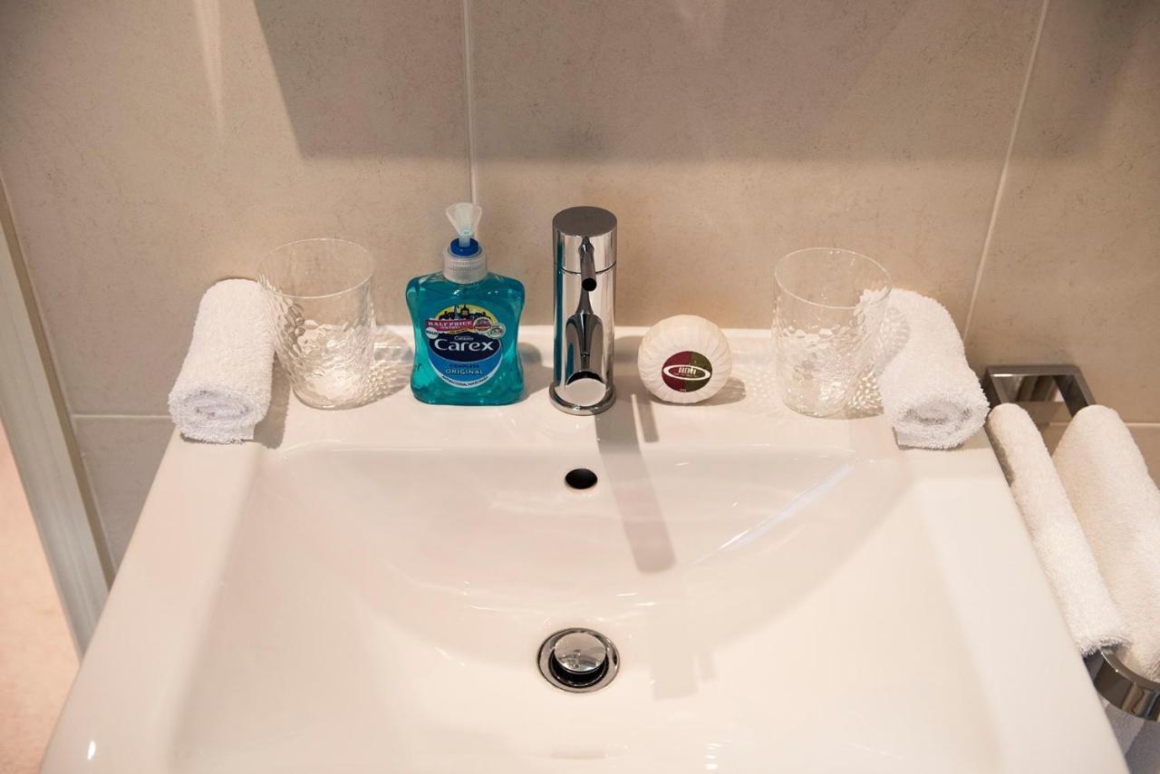 Neroli River View Apartment Bourton-on-the-Water Екстериор снимка