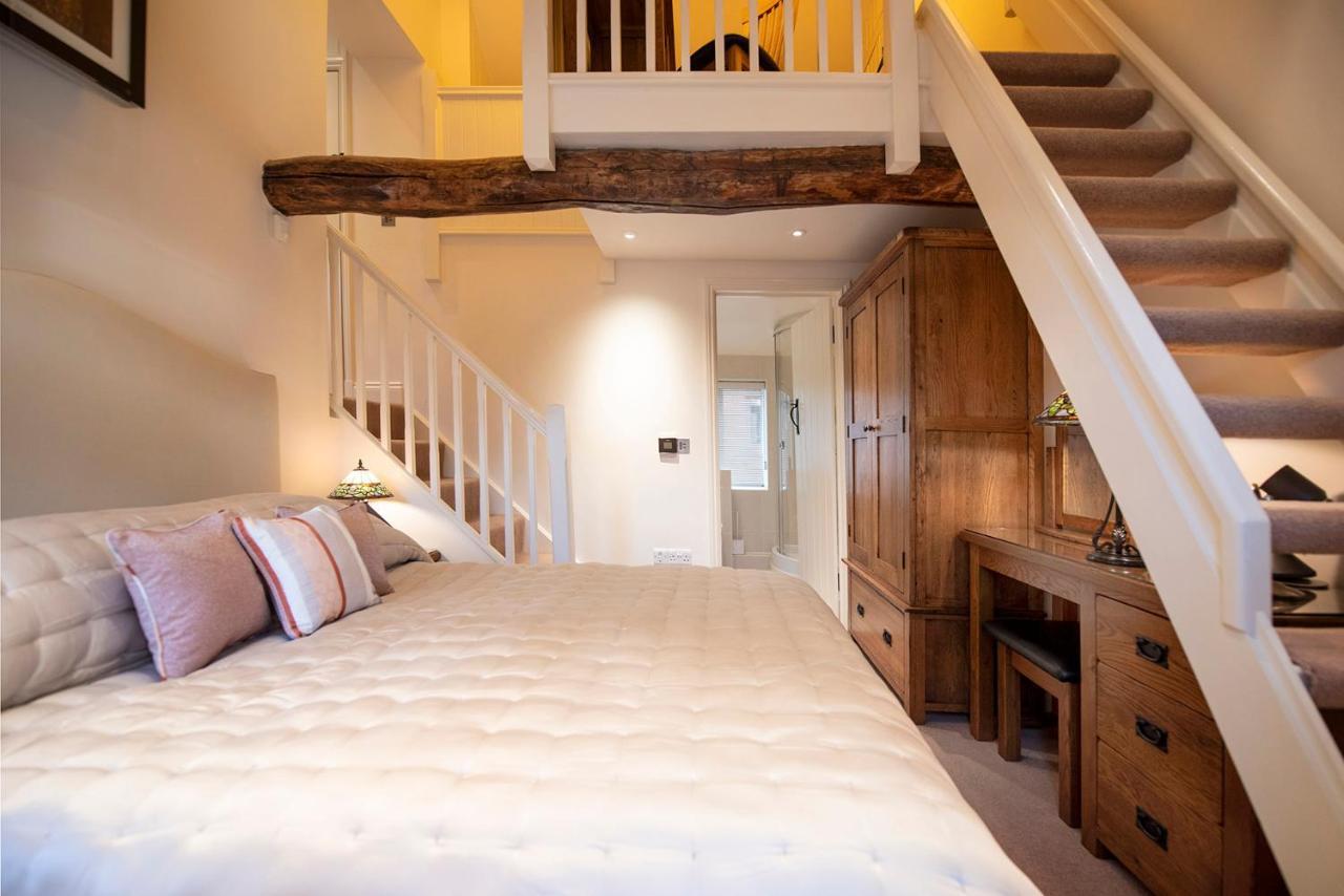 Neroli River View Apartment Bourton-on-the-Water Екстериор снимка