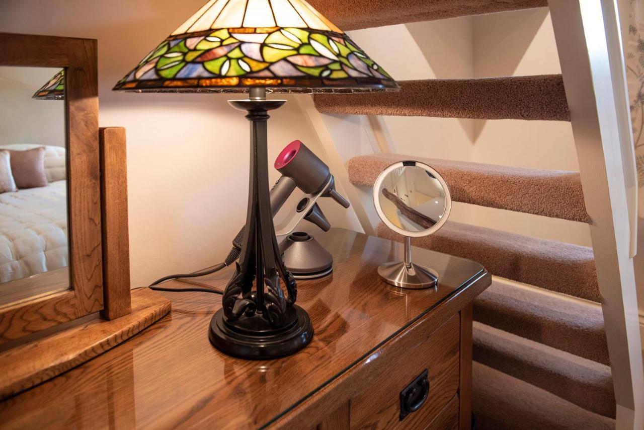 Neroli River View Apartment Bourton-on-the-Water Екстериор снимка